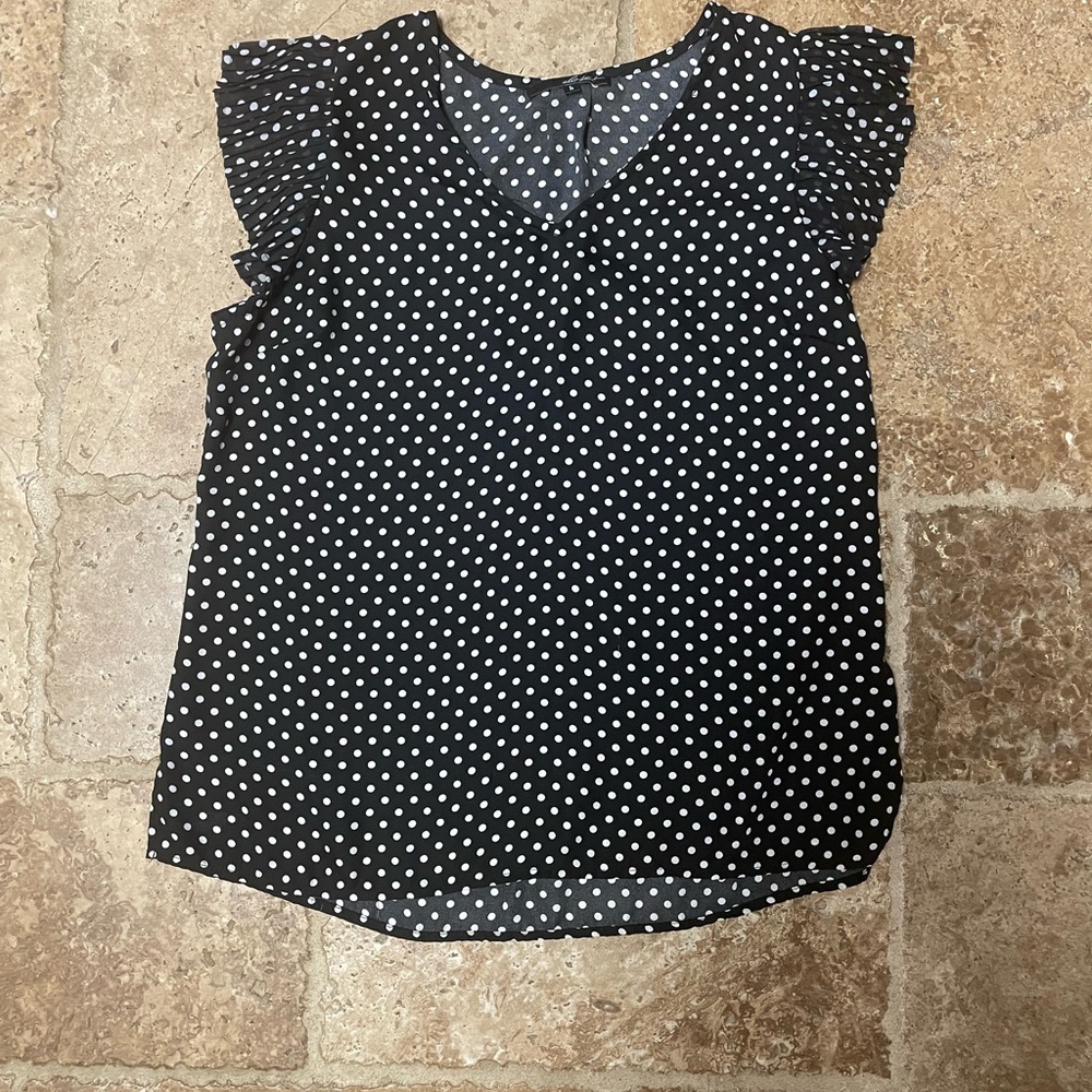 Closet Black and White Polka Dot Blouse